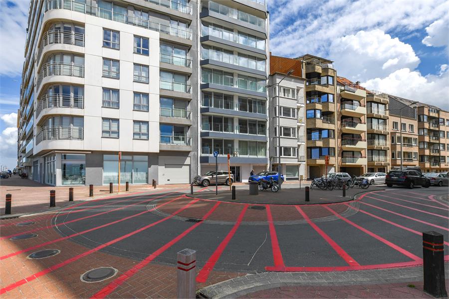 Totaal gerenoveerd appartement op topligging in Knokke 