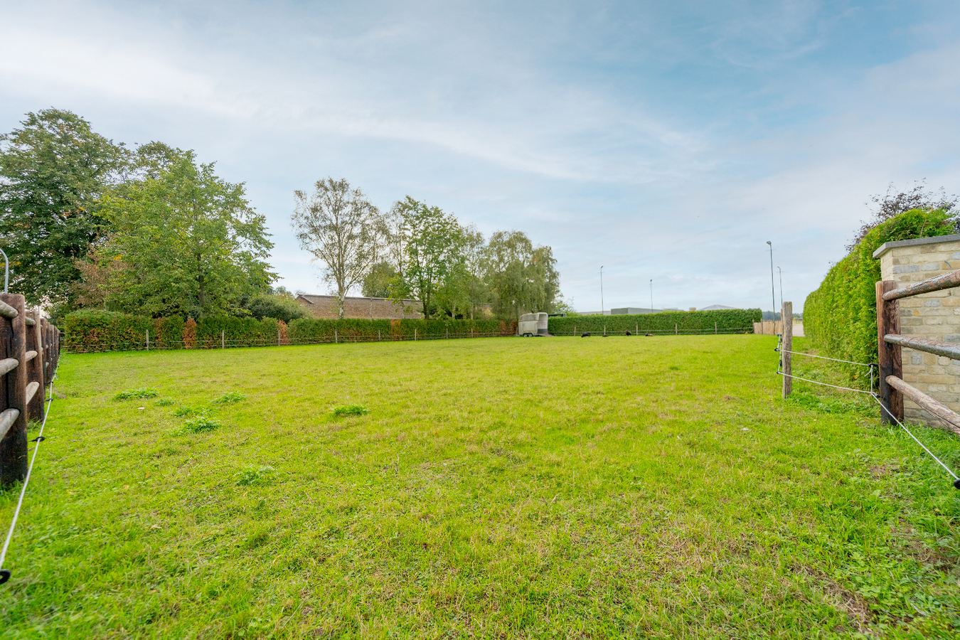 Stunning equestrian estate on approximately 3.5 ha/8.65 acres in Poppel 