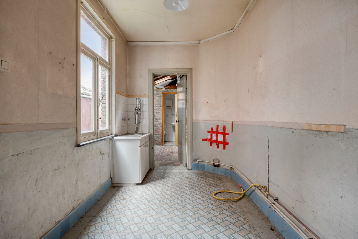 Half open bebouwing met 3 slaapkamers, tuin, terras en tuinhuis in Kessel-Lo! – EPC F kWh/m² - bewoonbare opp. 128 m² 