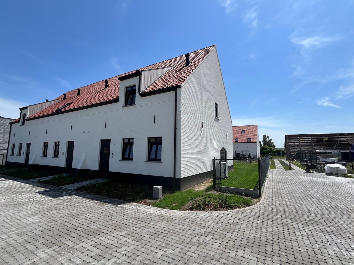 Nieuwbouwwoning in hoevestijl 