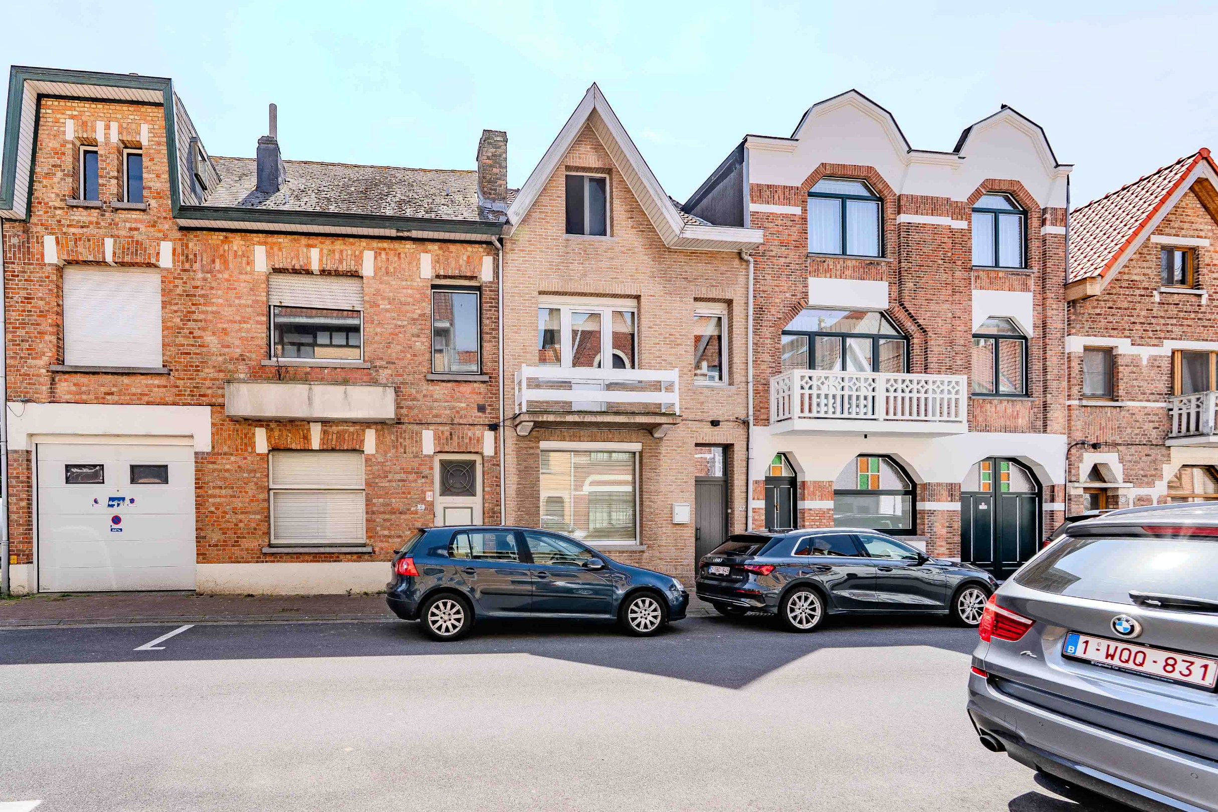 Ravissante maison de ville avec 3 chambres à Knokke, située en plein centre et à proximité du centre-ville. 