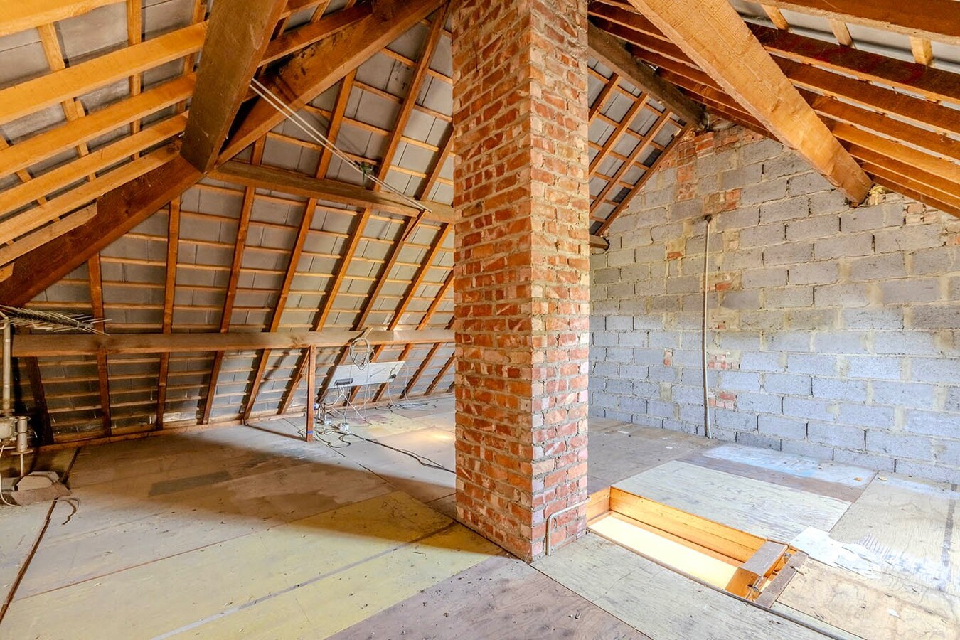 Ruime woning met tuin - 4 slpks - ideale locatie 