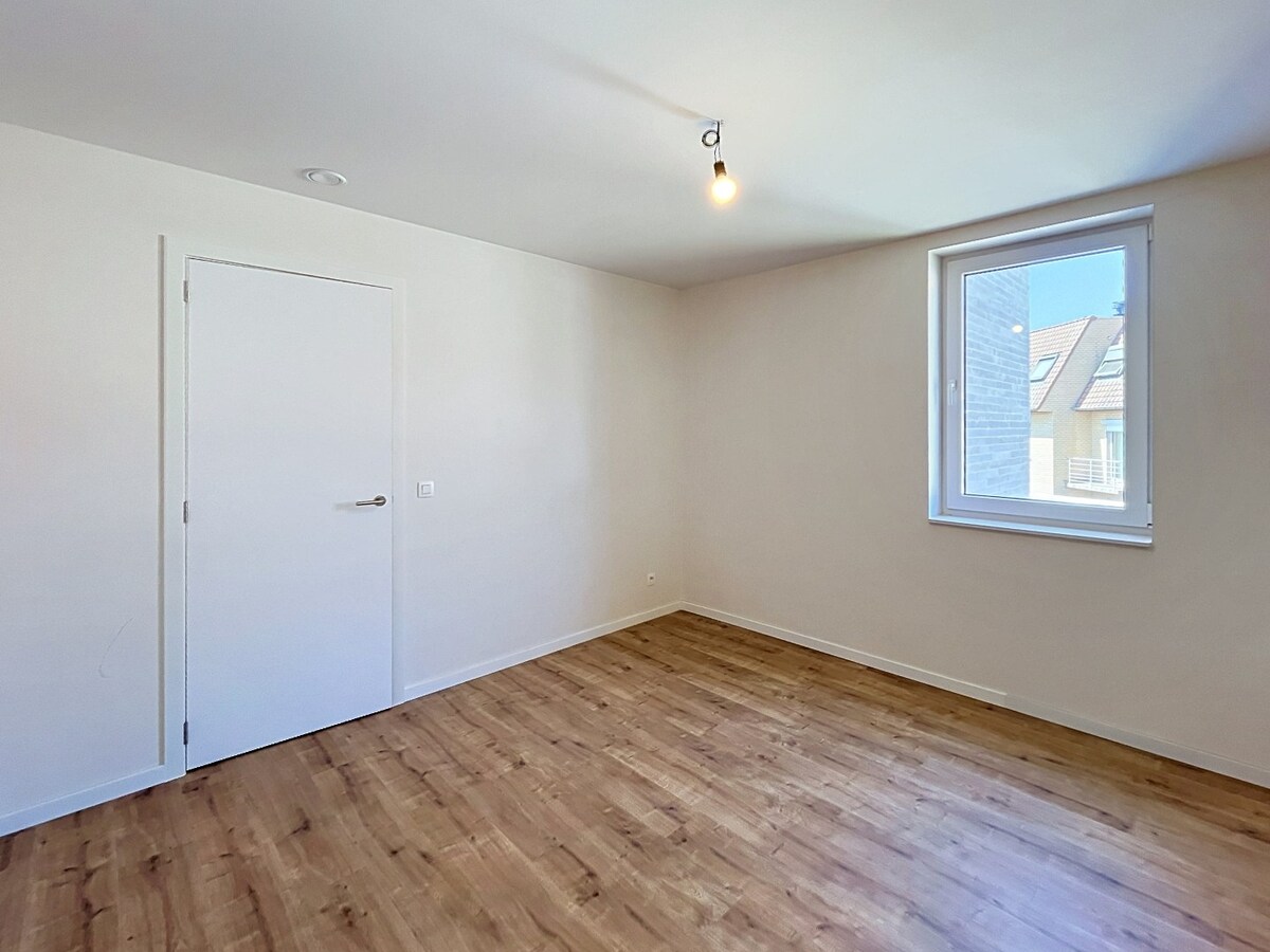 Nieuwbouwwonining met 4 slaapkamers in hartje Aalter op toplocatie. 