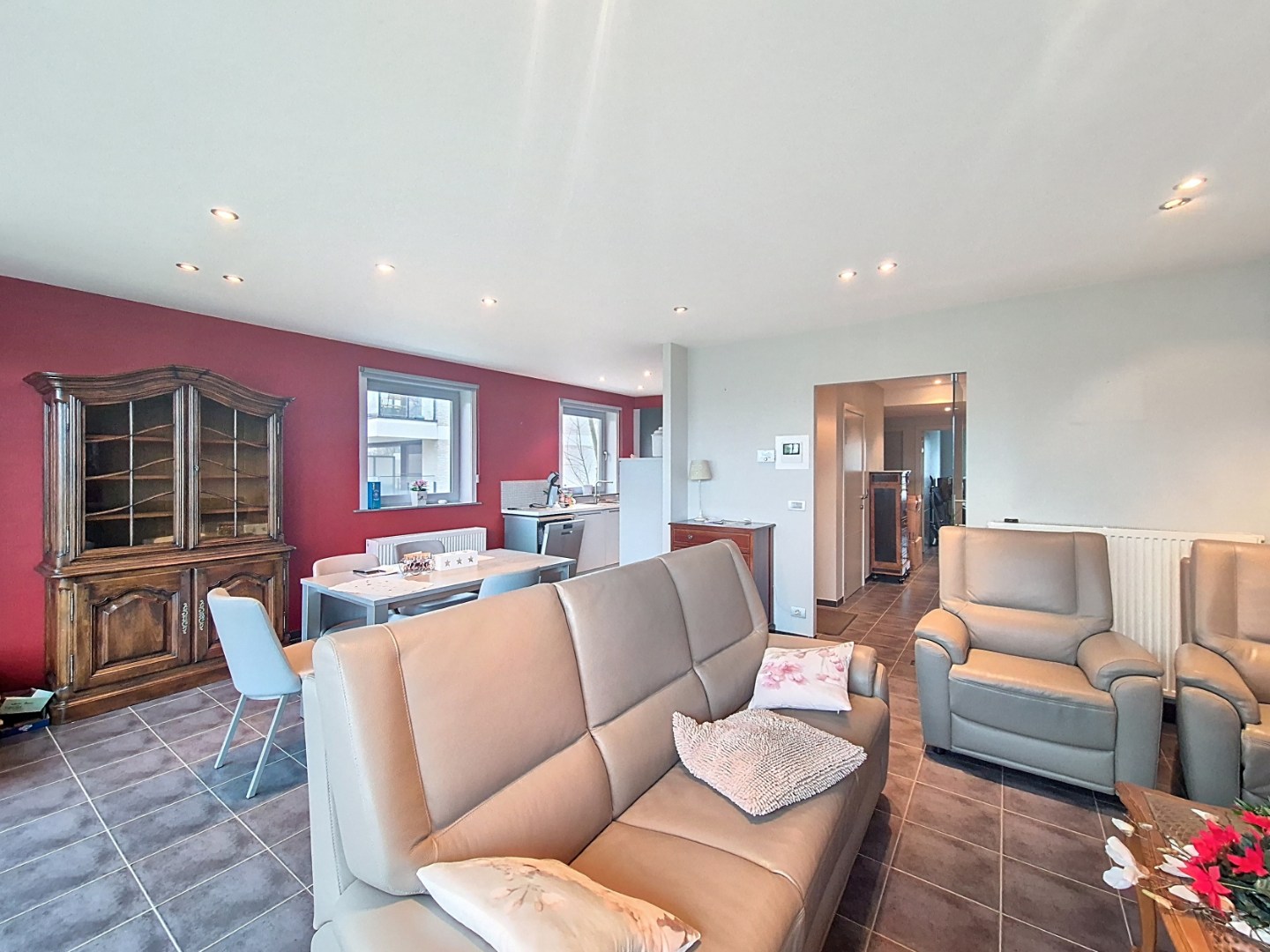 Appartement met 2 slpk en ondergrondse autostandplaats 