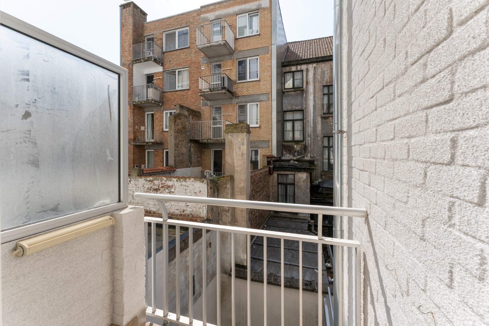 APPARTEMENT DE VACANCES RENOVE DANS LE CENTRE-VILLE D'OSTENDE (LOCATION VACANCES) - à partir de 649 Euros par semaine 