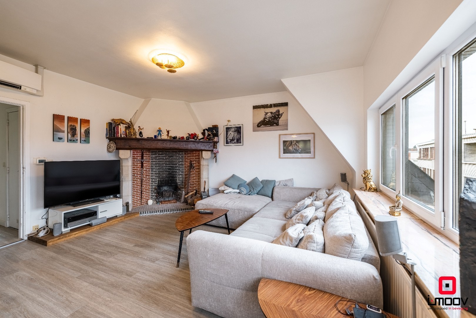 Instapklaar lichtrijk appartement op toplocatie in Sint-Amandsberg 