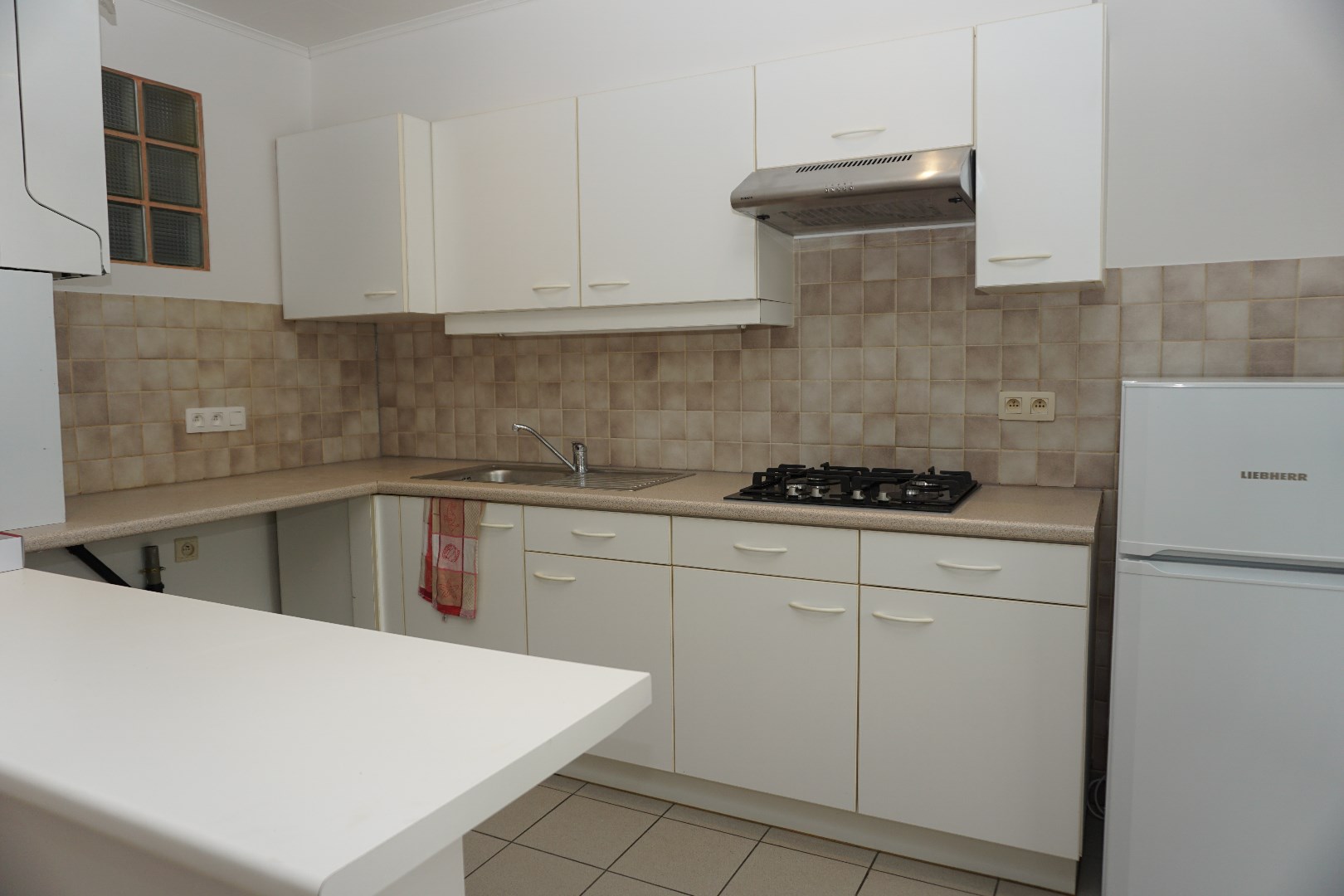 ONGEMEUBELD 2 SLP APP. TE HUUR GELEGEN VOORHAVENLAAN 