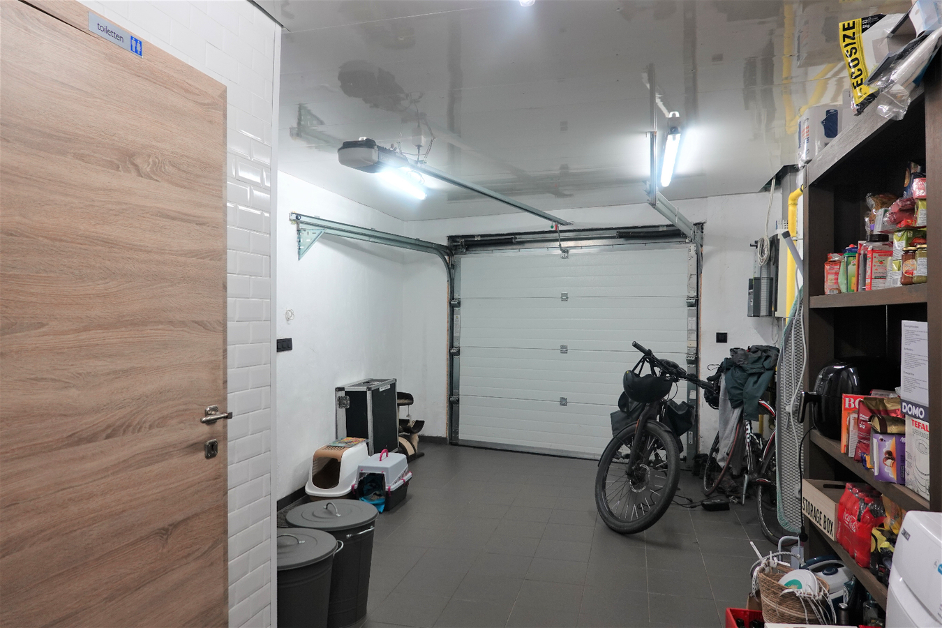 Knusse woning met grote tuin 