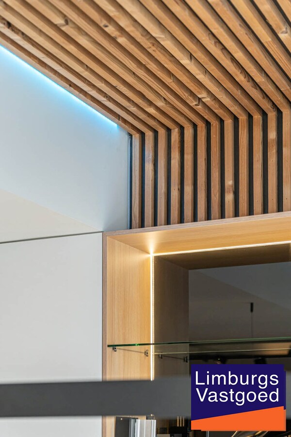 Modern instapklaar kantoor in Hasselt centrum met energielabel B, 