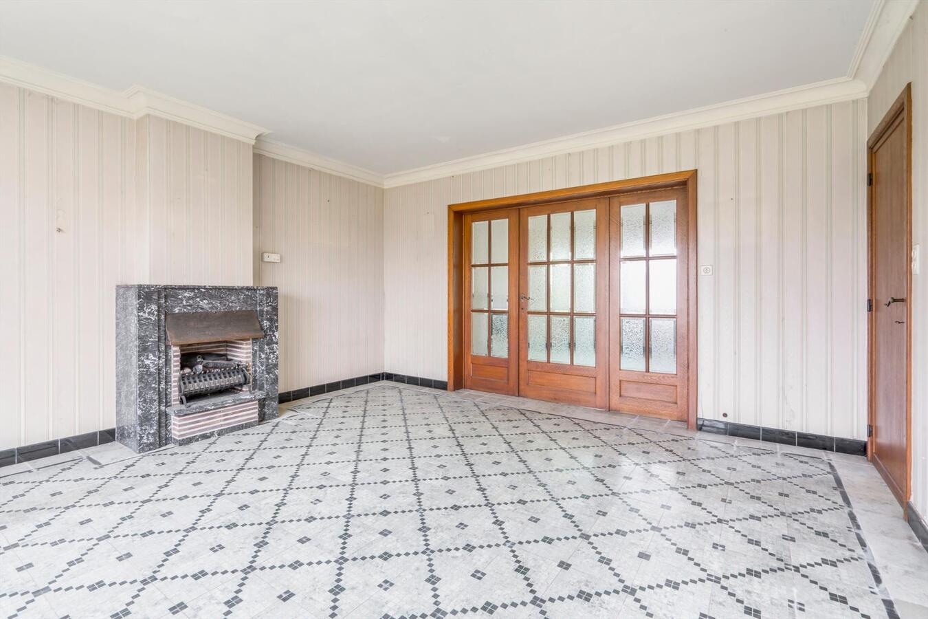 Rustige gelegen open bebouwing met bouwgrond op 1780 m² te Koekelare 