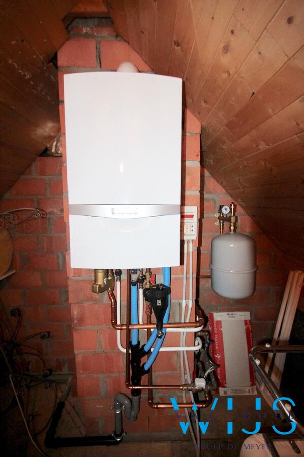 Gezellig &amp; ruim woonhuis in een zeer aangename wijk te Ertvelde ! 