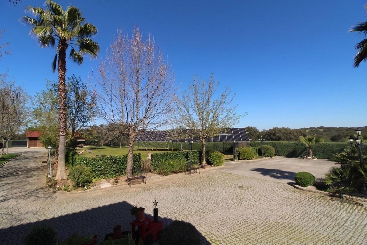 Villa te koop in Badajoz