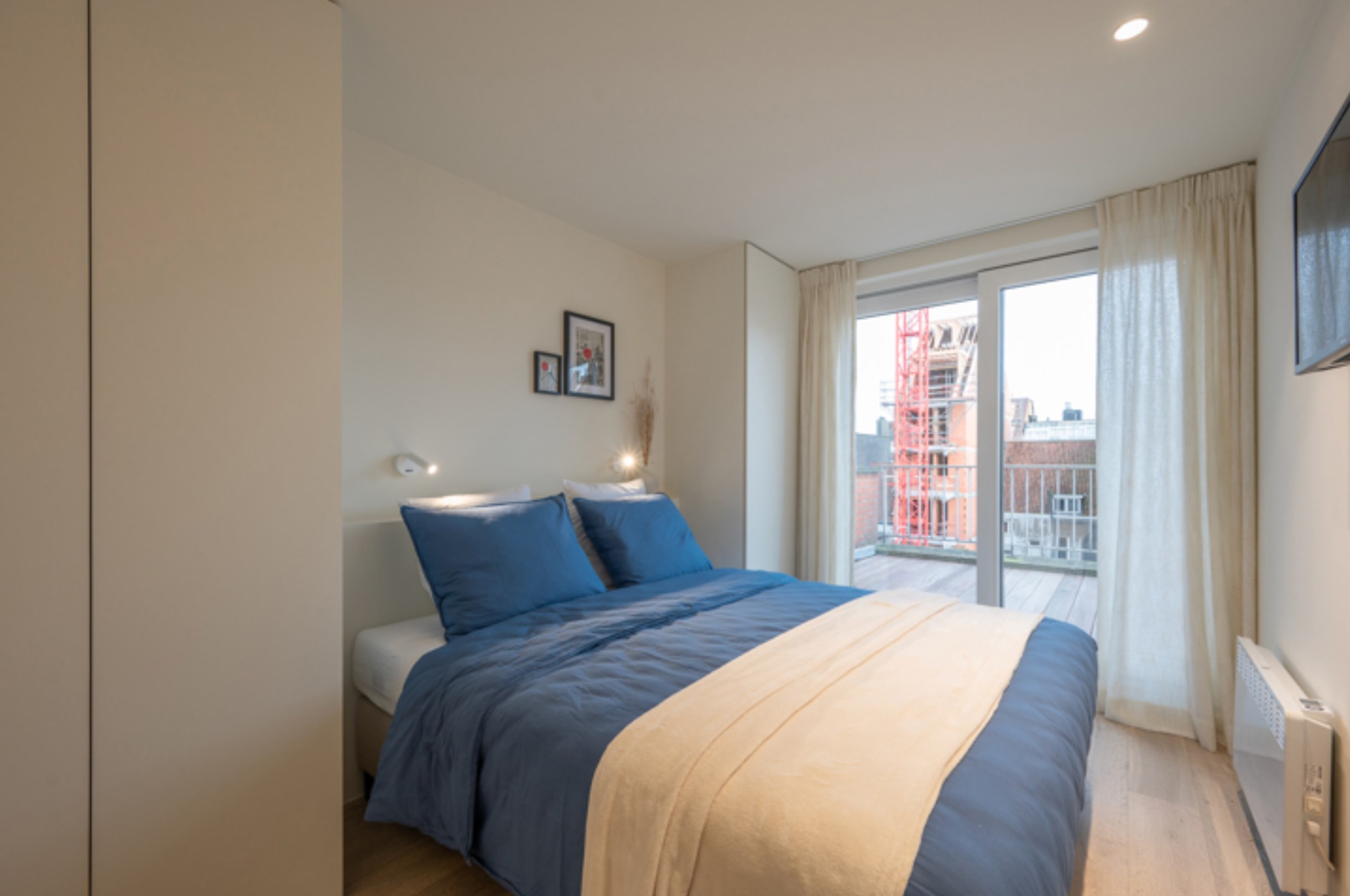 Appartement sous les toits entièrement rénové avec terrasses ensoleillées à 20 mètres de la digue de l'Albertstrand. 