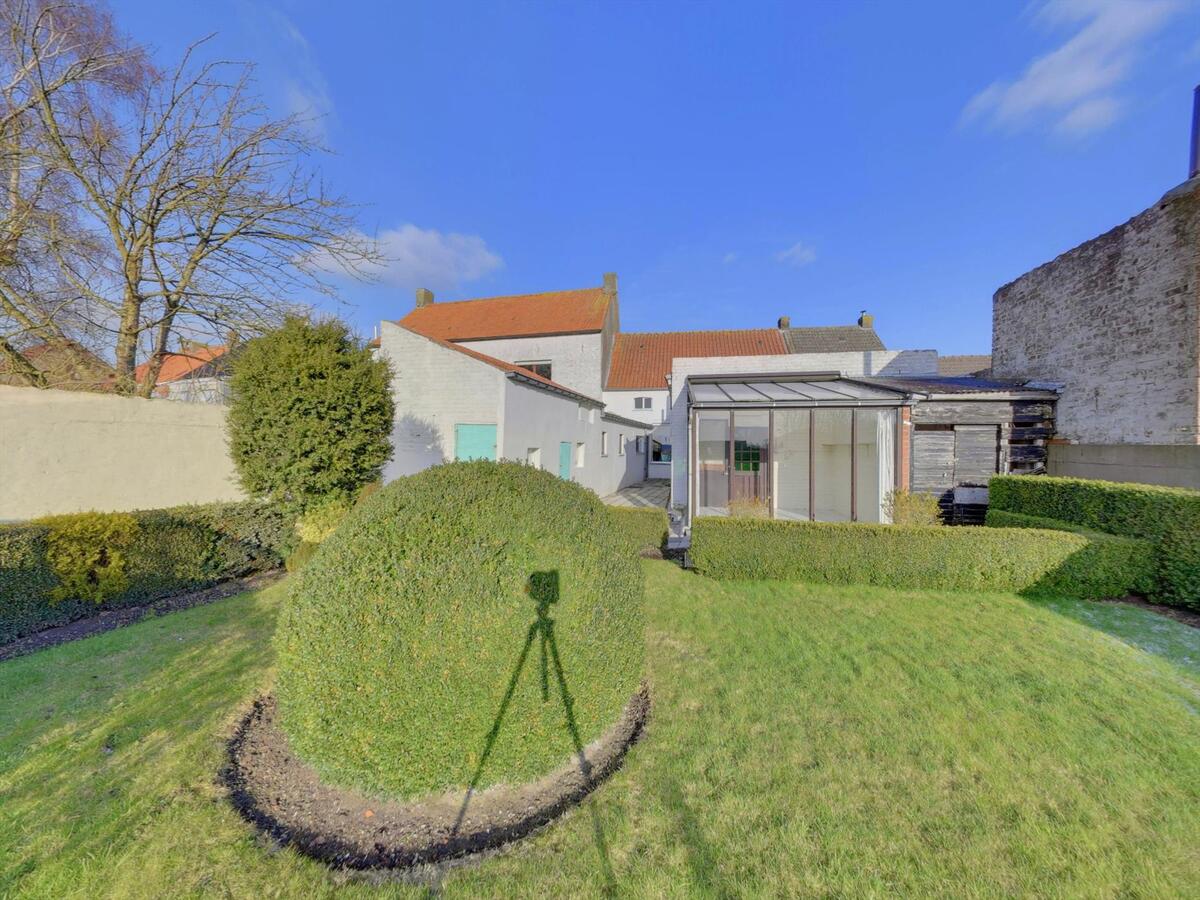 Ruime rijwoning in het gezellige Stalhille 