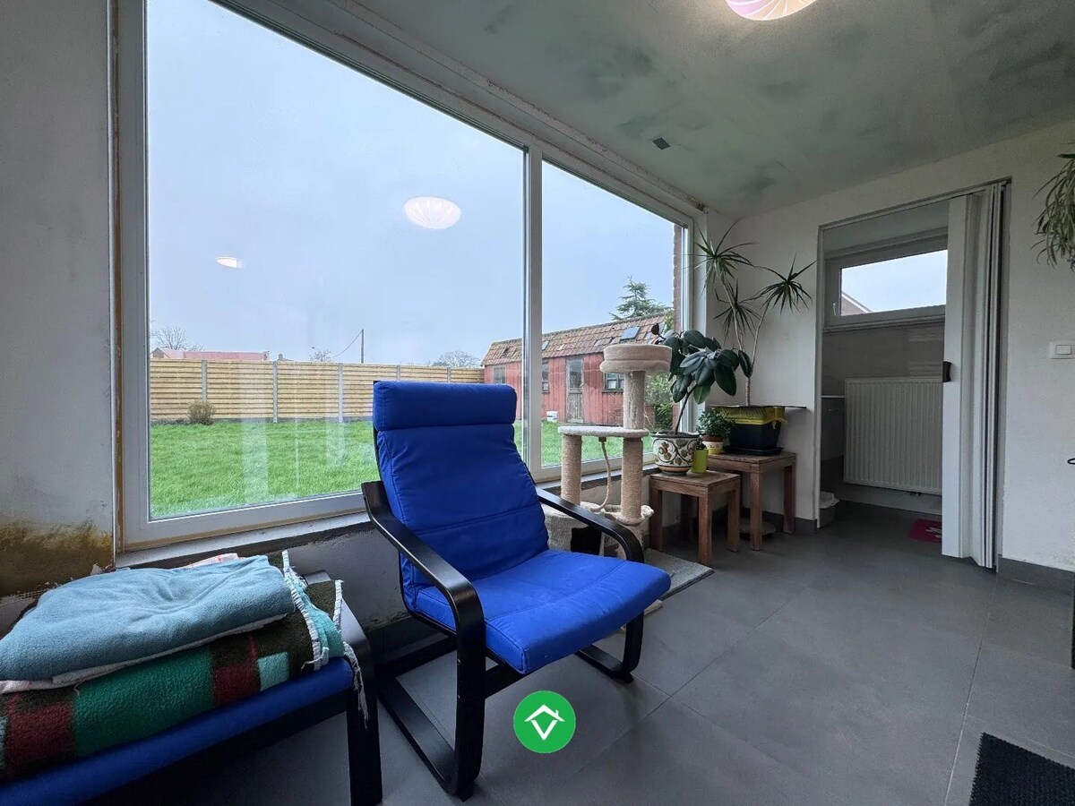 Rustig gelegen alleenstaande woning met garage te Ichtegem 