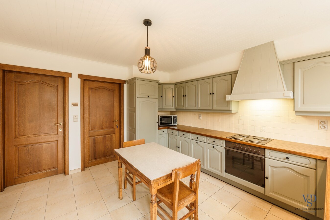 Bijzonder ruime (295m²) gezinswoning in Asper 