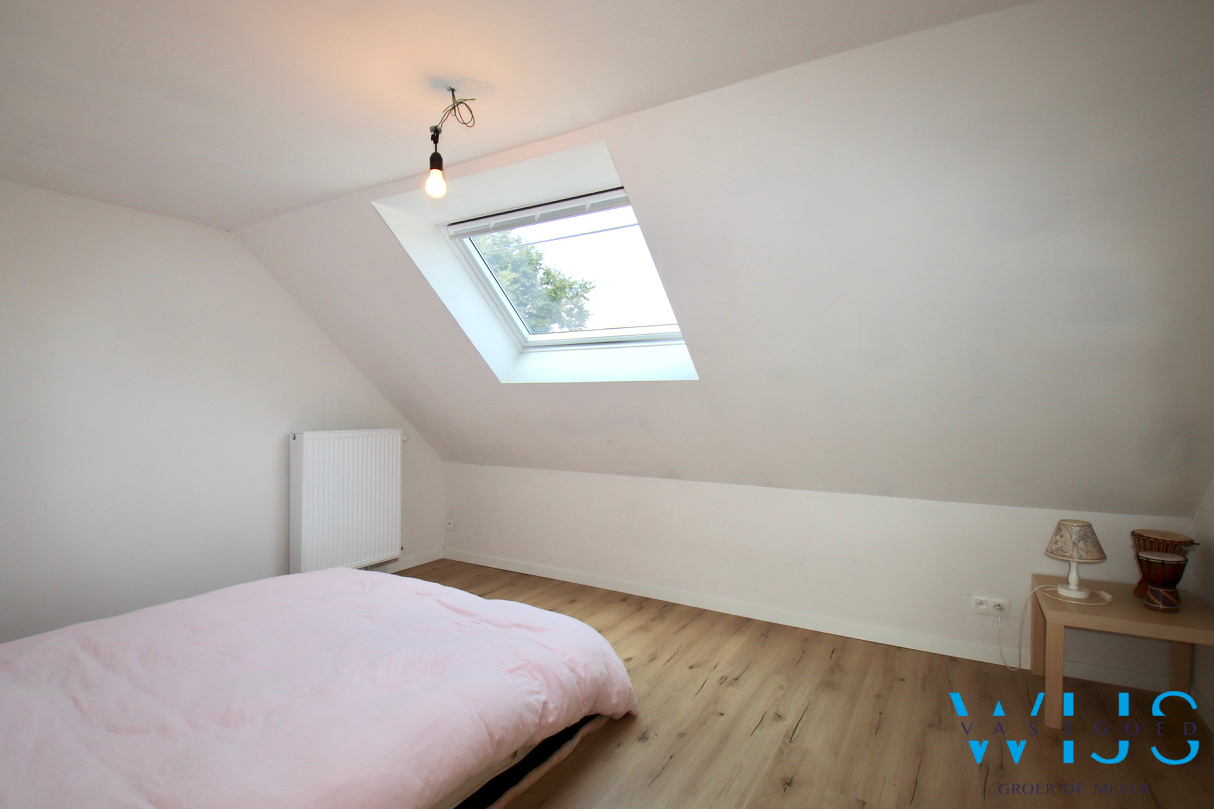 Instapklaar woonhuis op een prachtige ligging te Ertvelde ! 