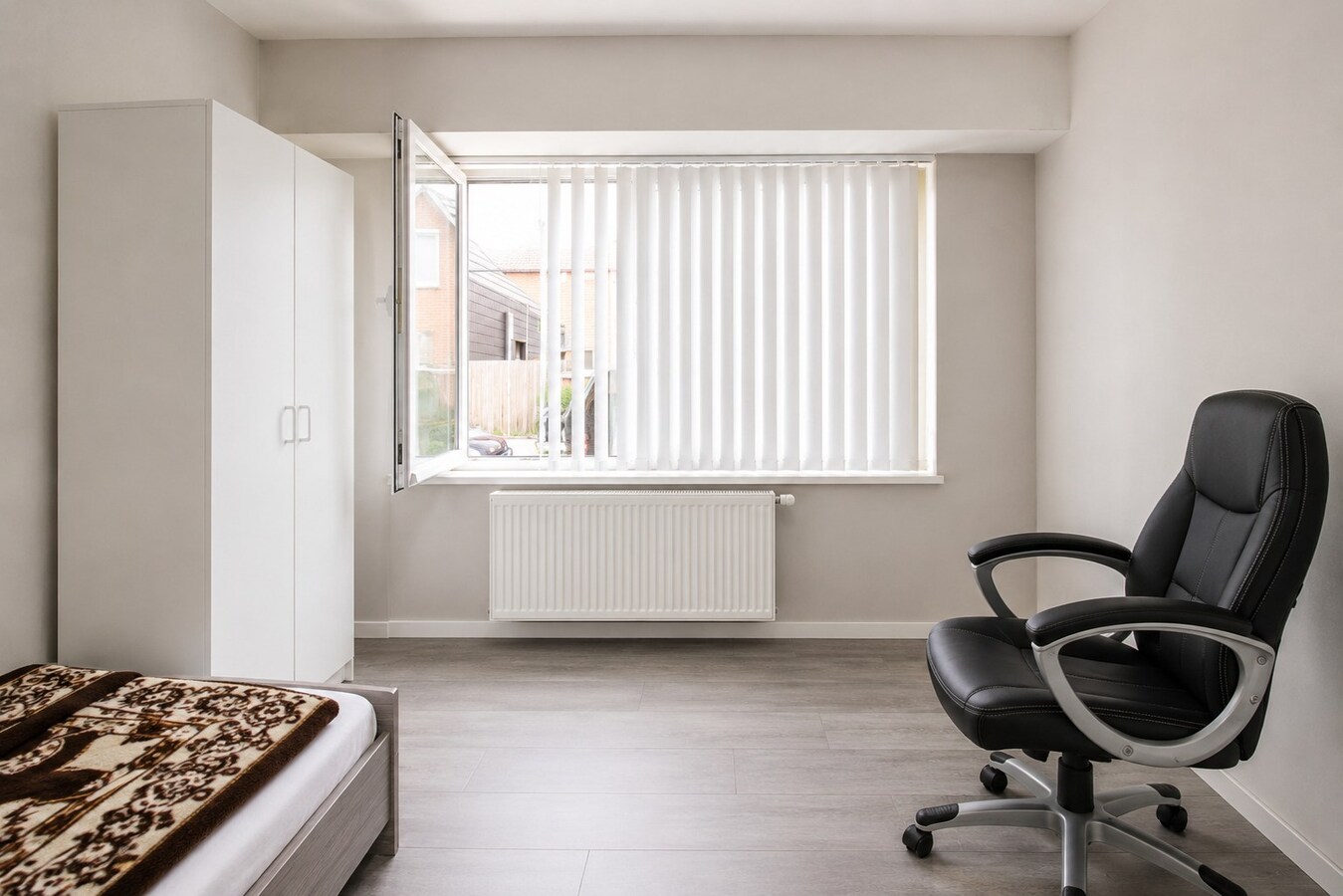 Te koop: Ruime en instapklare gezinswoning met 4 slaapkamers, stadstuin en EPC C in het centrum van Sint-Niklaas 