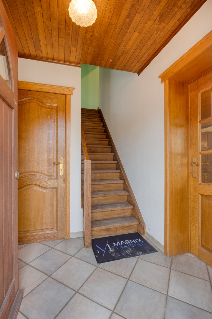 Ruime woning met ruime tuin en garage op een perceel van 802m² in Holsbeek – EPC 280 kWh/m² - bewoonbare opp. 243 m² 