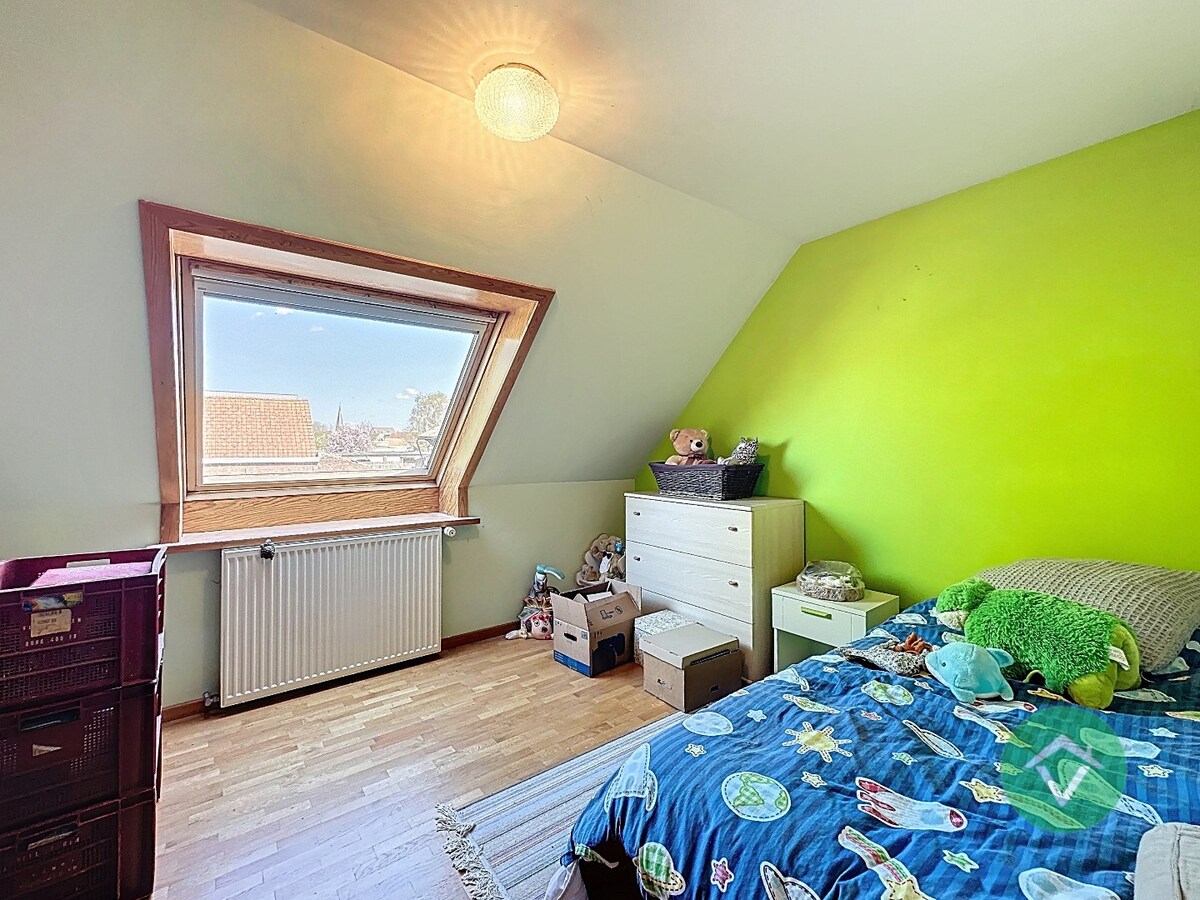 Ruime gezinswoning met dubbele garage in Koekelare 