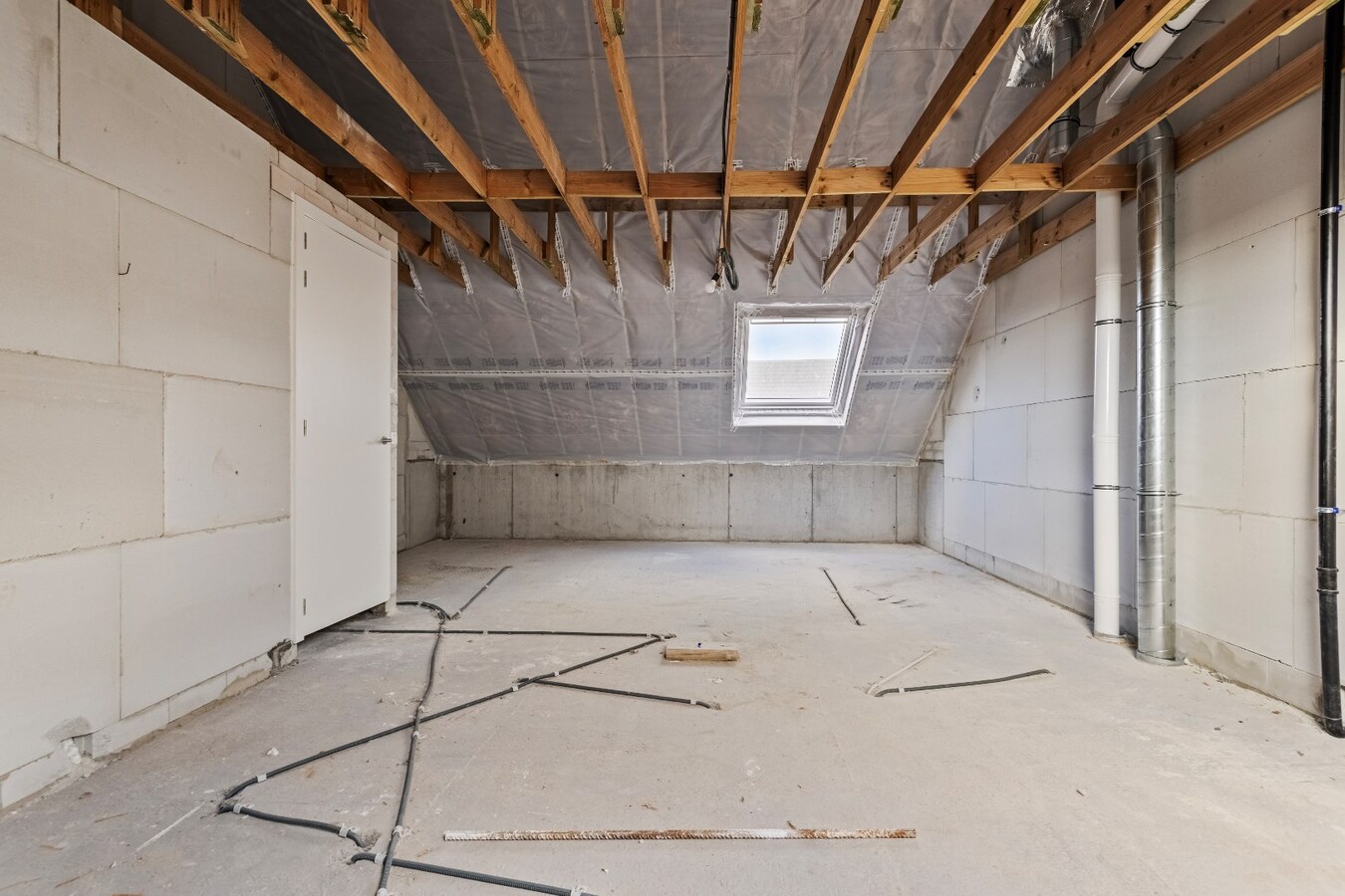 Grote instapklare woning met 3 tot 5 slaapkamers 