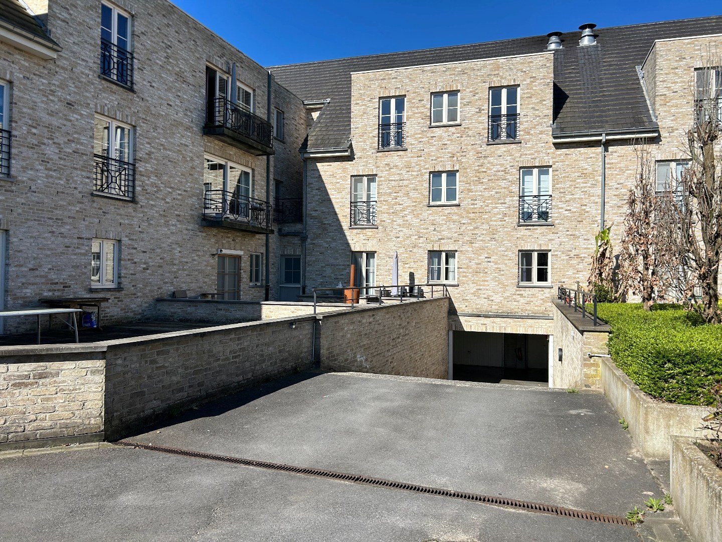 Prachtig hoekappartement met garage en private berging 