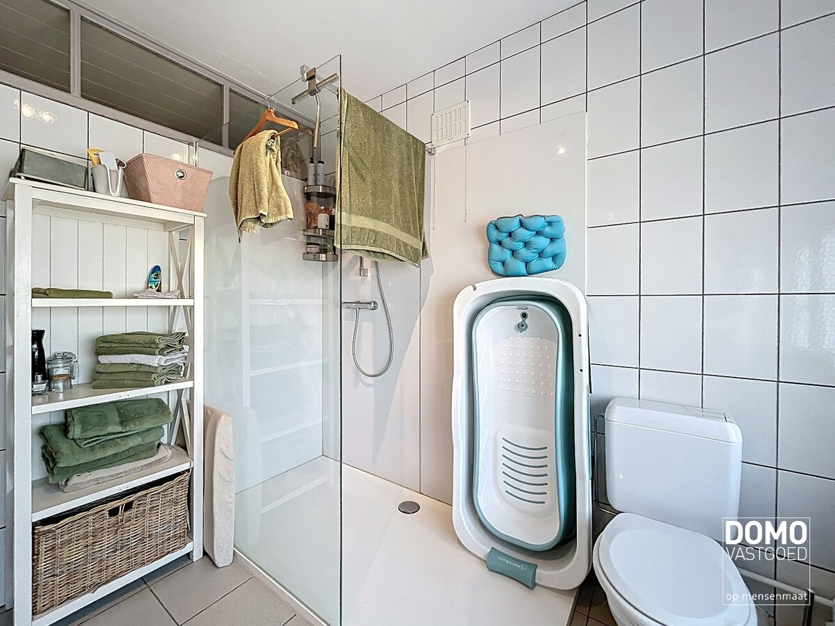 RUIM DUPLEXAPPARTEMENT MET 3 SLAAPKAMERS TE LUMMEN 