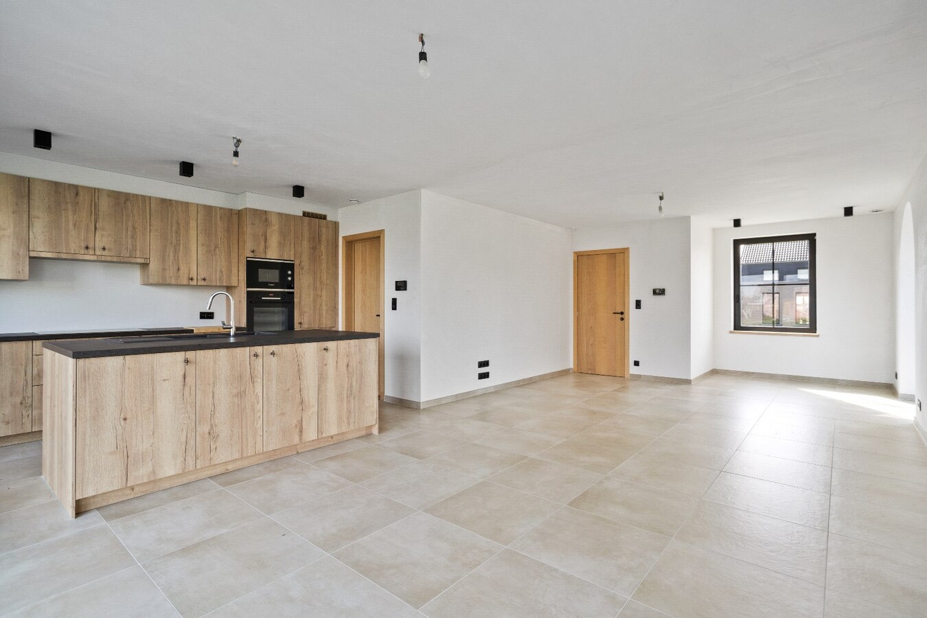 Energiezuinige nieuwbouwwoning met 4 slaapkamers te Houthulst 