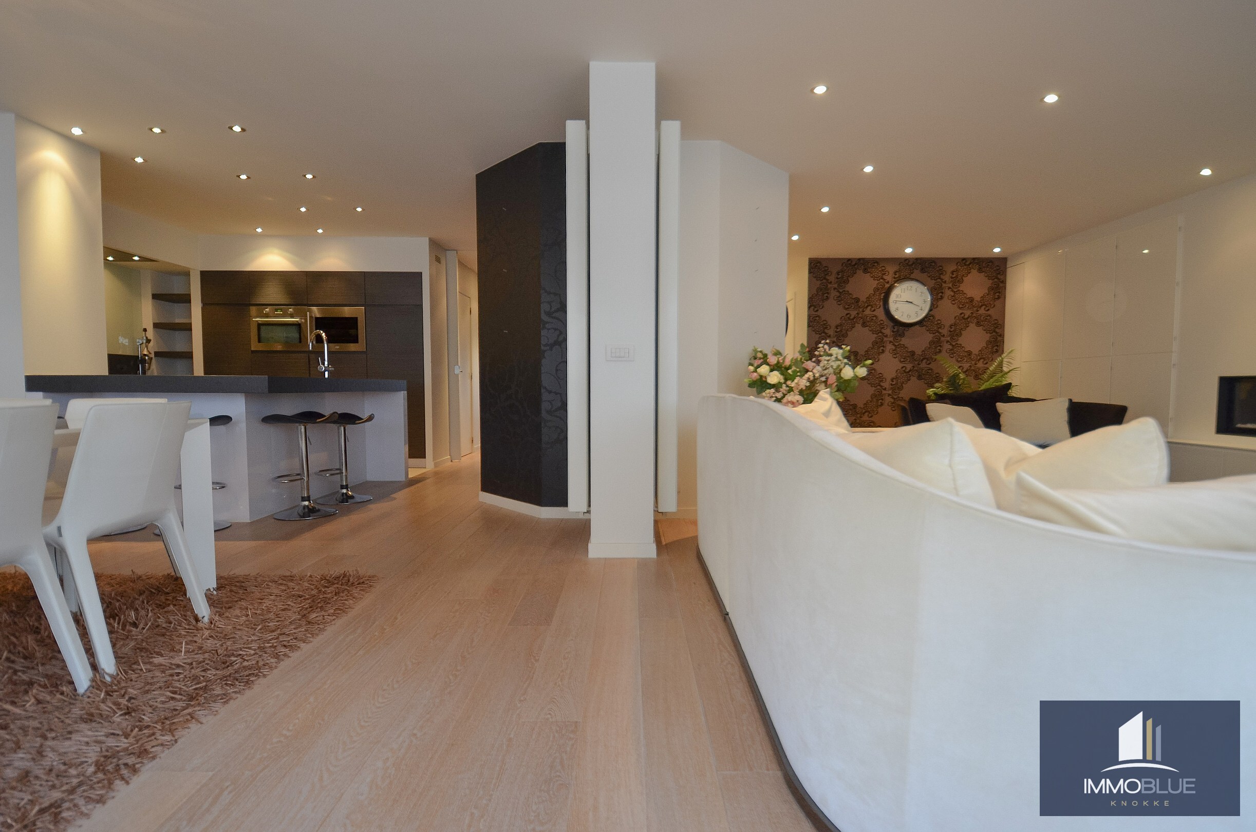 Offre exceptionnelle – Appartement particulièrement spacieux dans une résidence élégante. 