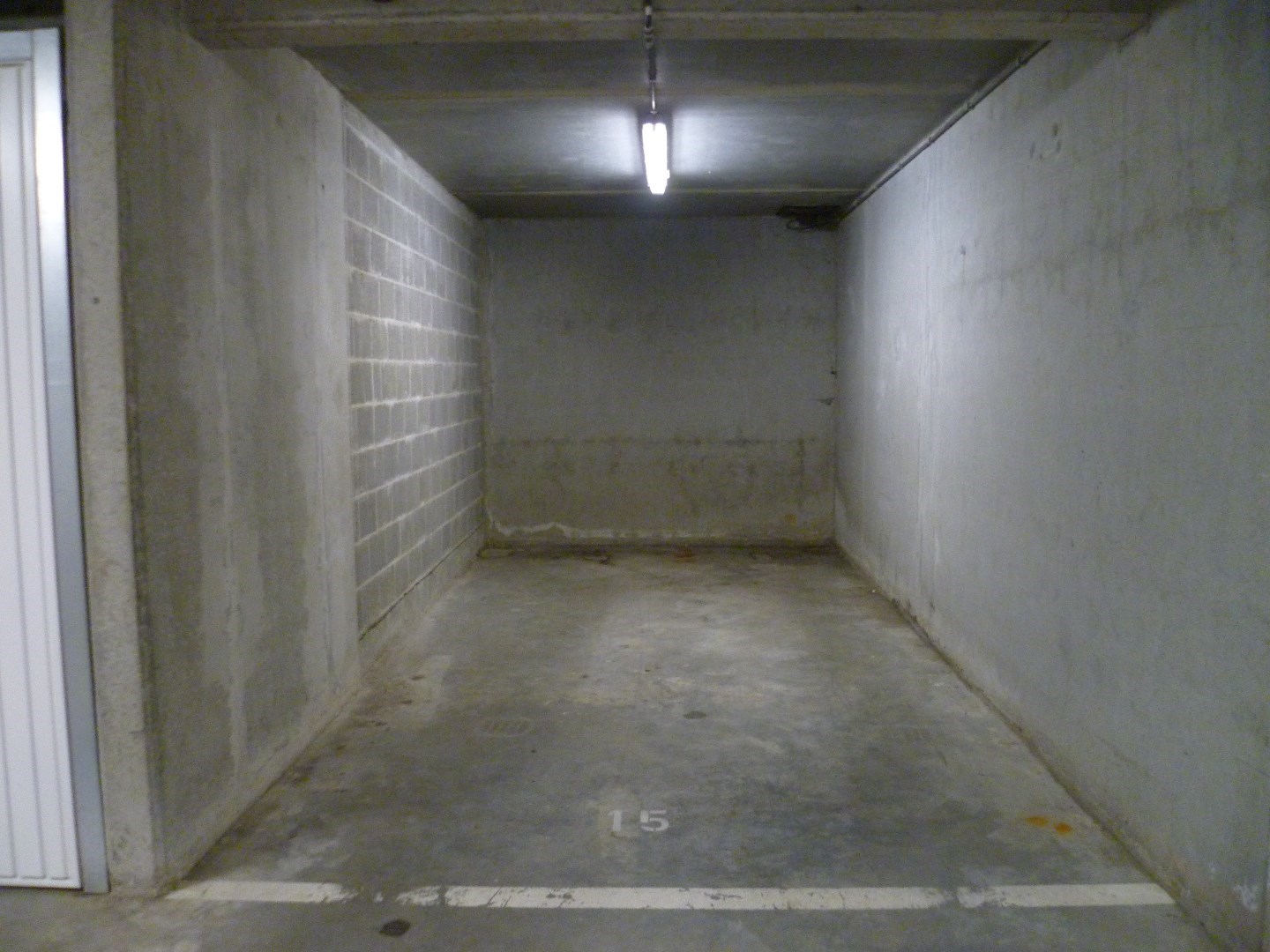 Ruime autostaanplaats 