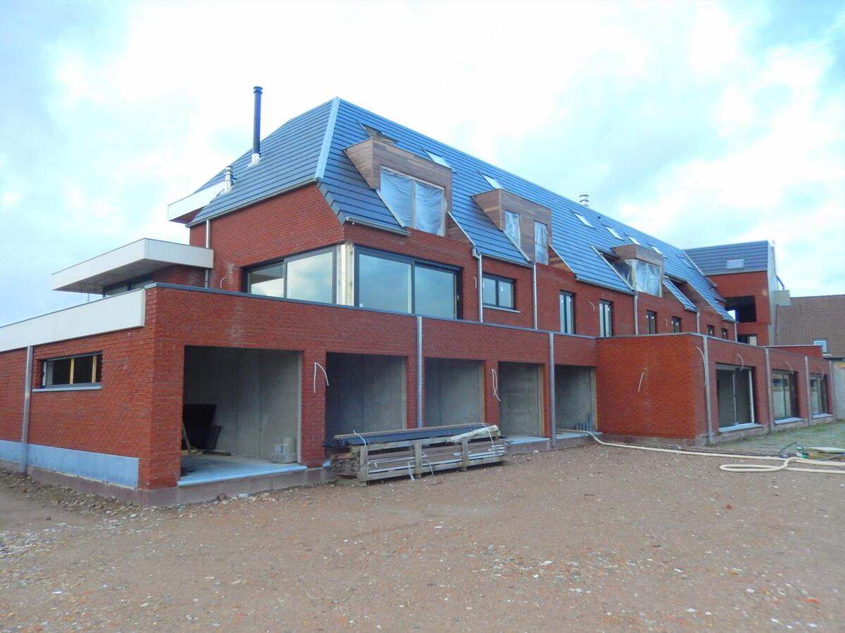 Nieuwbouwproject met zicht op het water 