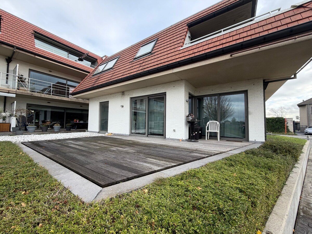 Gelijkvloers 1-slpk appartement nabij voorzieningen 