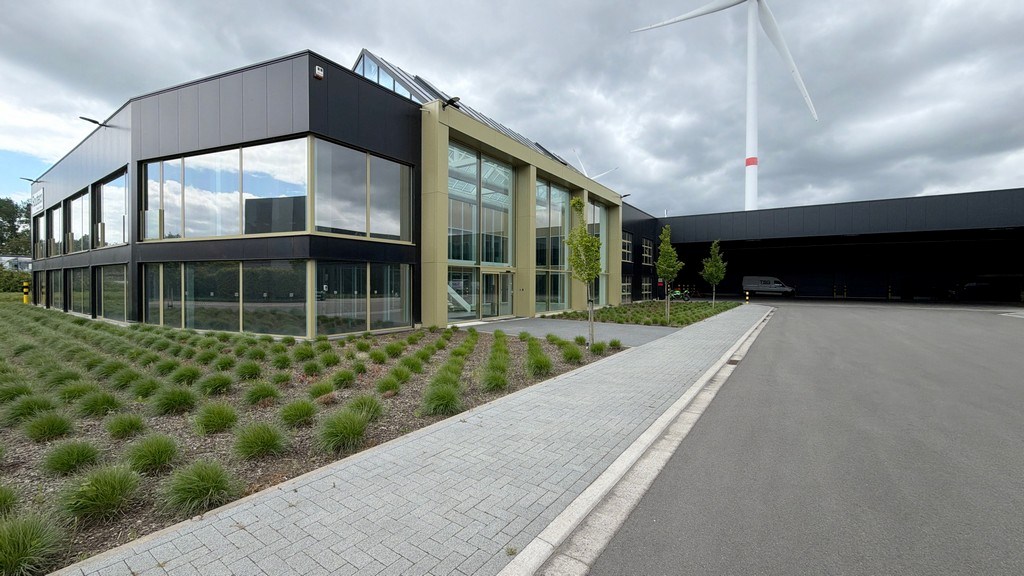 Magazijnen en kantoren te huur vlakbij E34 in Turnhout