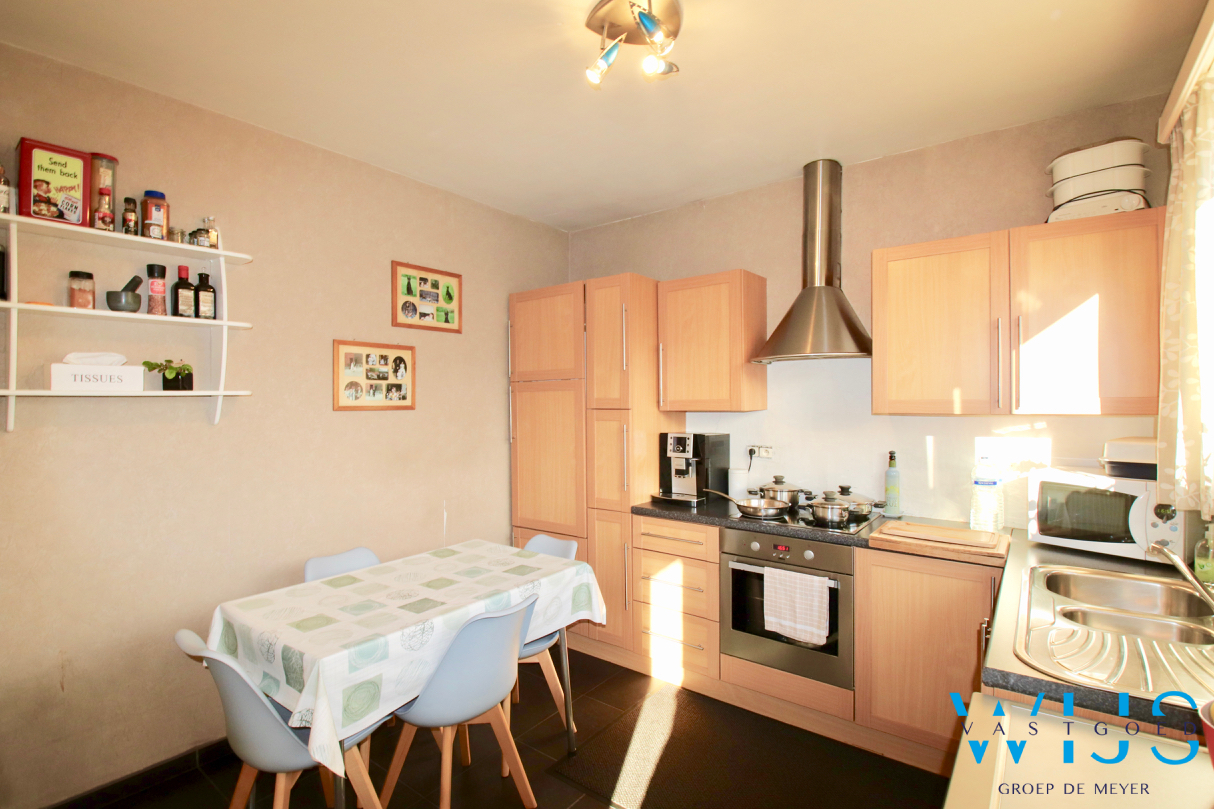 Instapklaar woonhuis op een leuke perceel te ZELZATE ! 