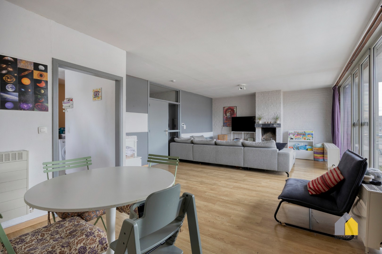 Appartement (161 m²) met ruime woonkamer en 3 slaapkamers. 