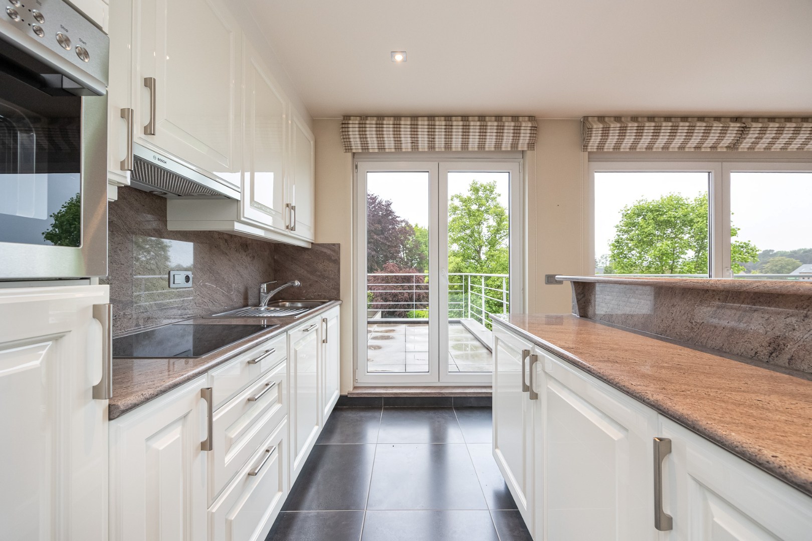 Appartement met terras en garagebox 