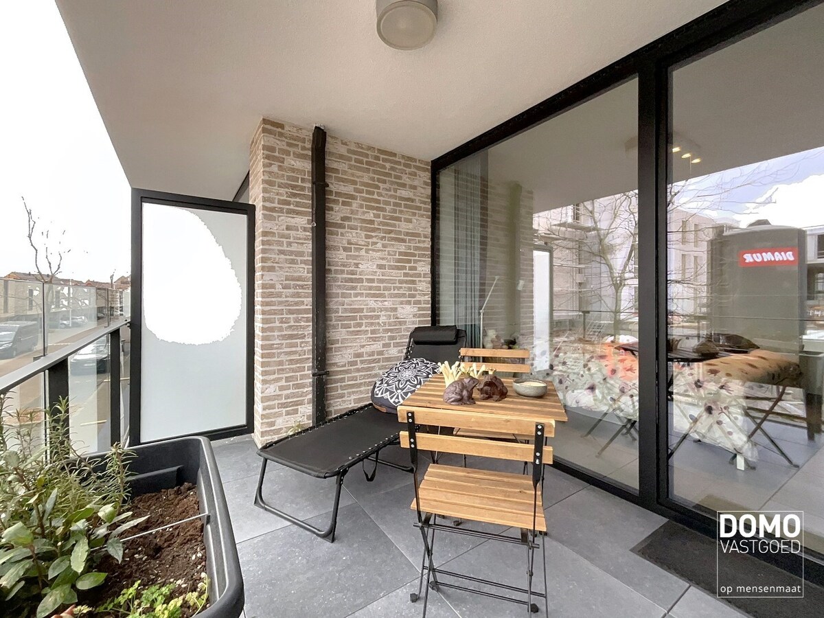 RECENT NIEUWBOUW APPARTEMENT MET 2 SLAAPKAMERS, RUIME BERGING &amp; AUTOSTANDPLAATS TE DIEPENBEEK 