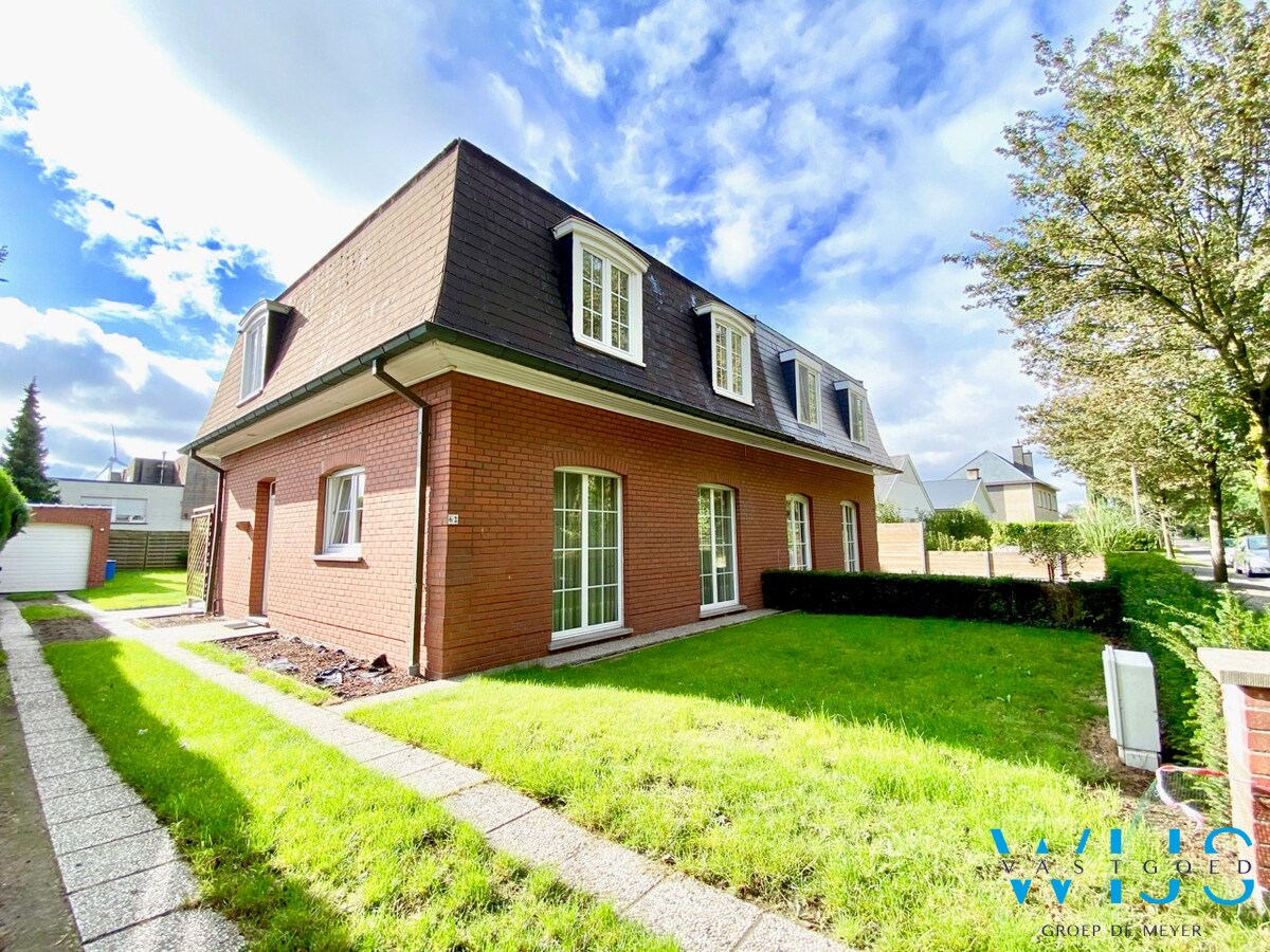 Gezinswoning op TOPLIGGING te Evergem ! 
