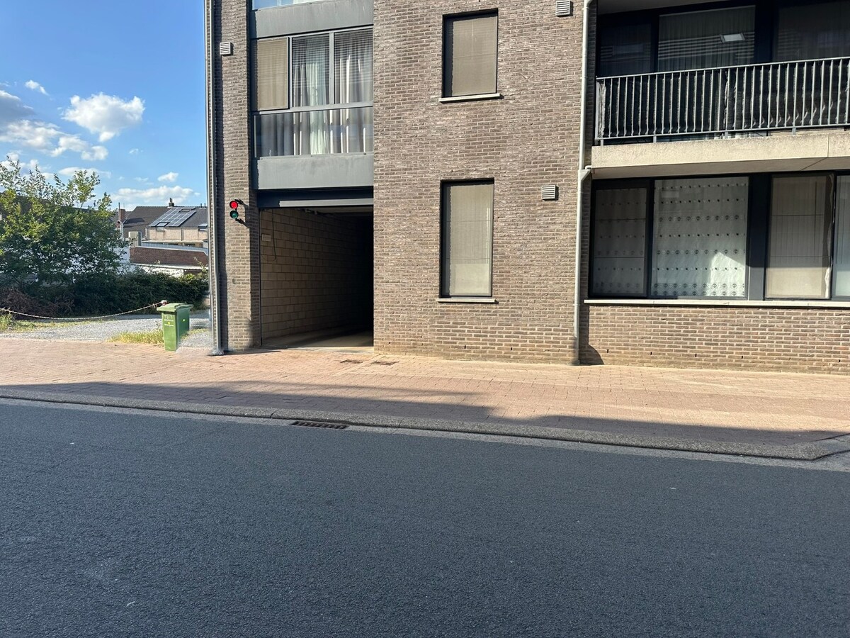 Afgesloten garages in residentie "Ta Pagonia" 
