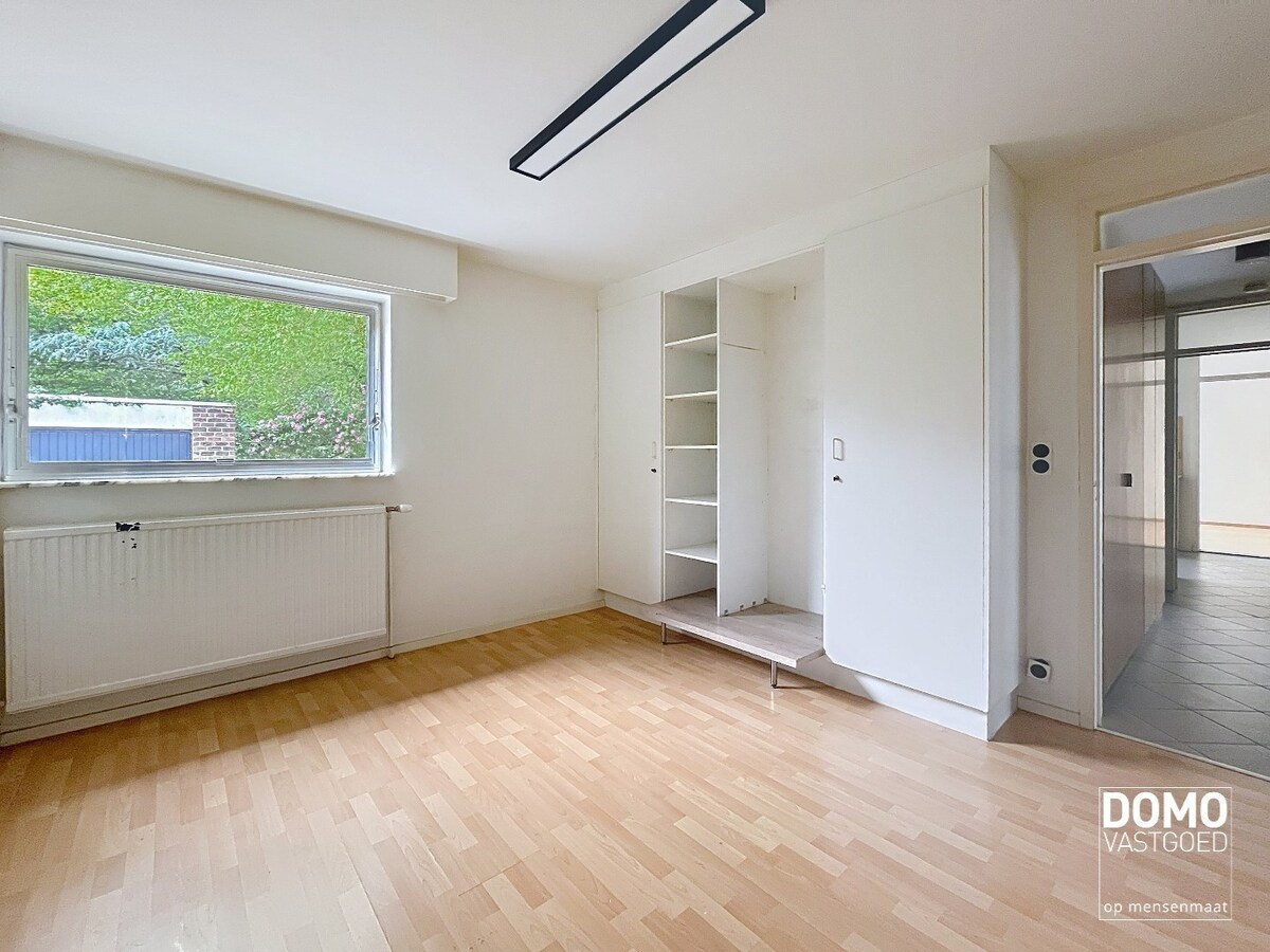 Open bebouwing met karakter, ruimte en tuin op topligging te Schulen 