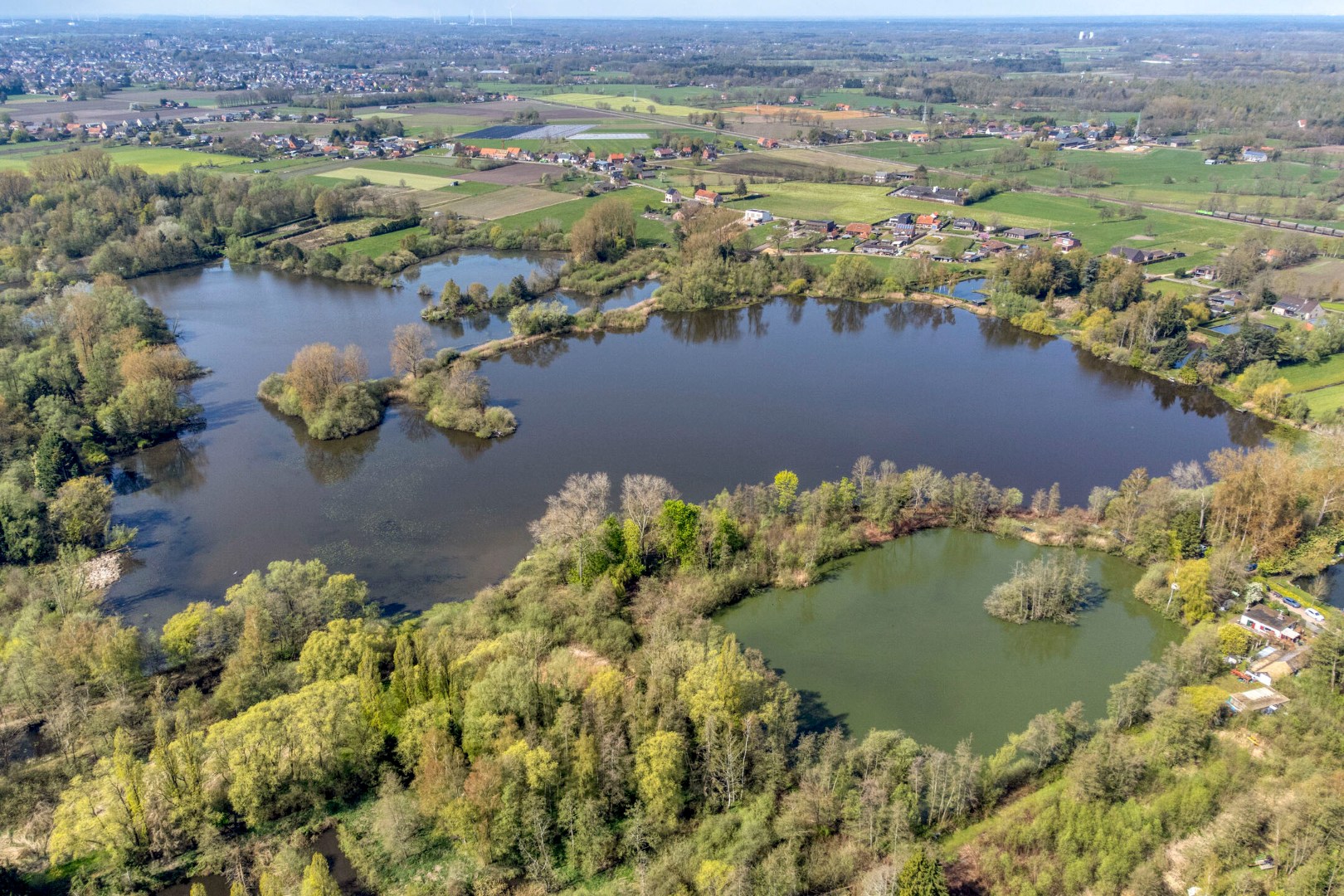 Prachtig perceel met vijvers op unieke ligging in Geel 