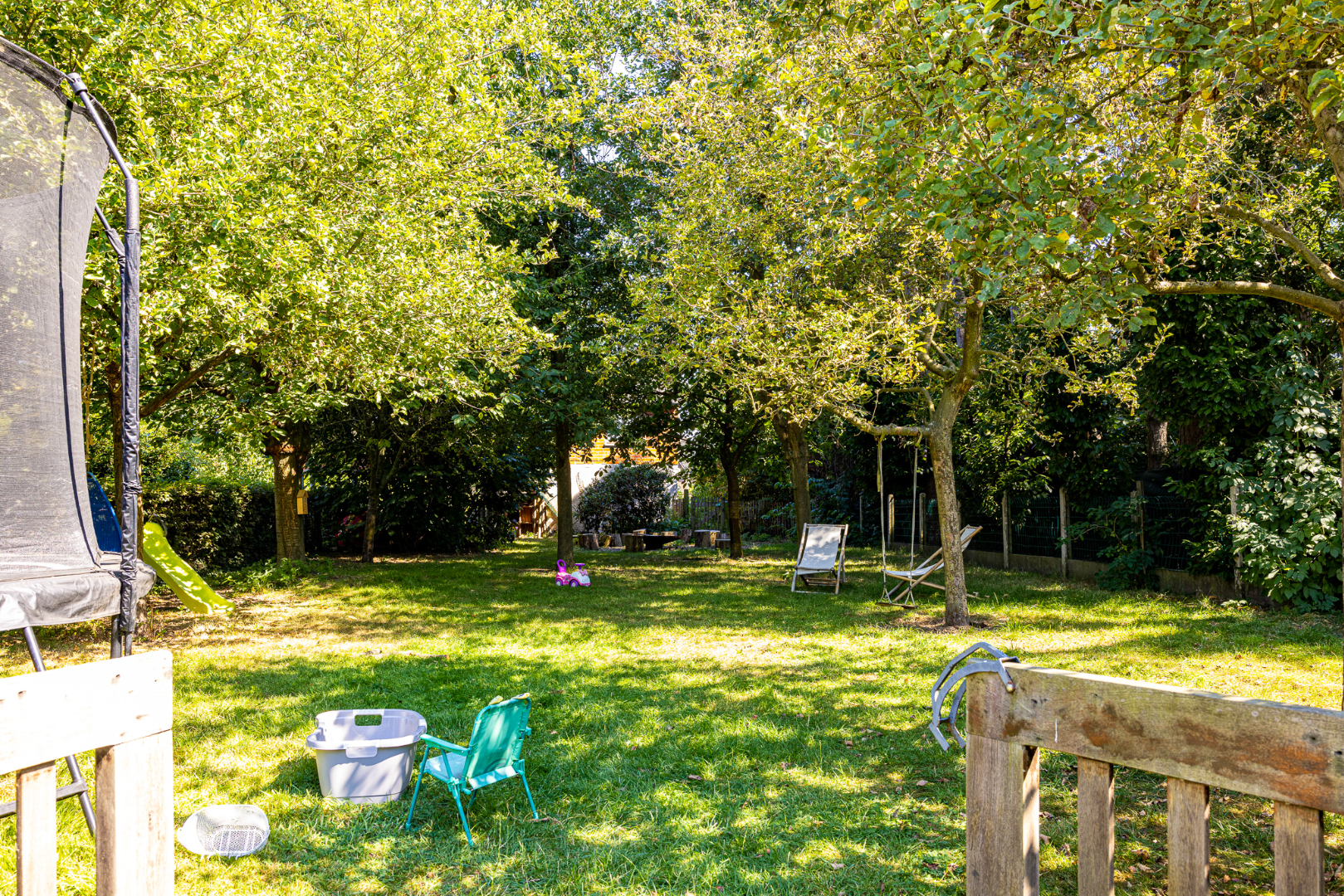 Ruime gerenoveerde gezinswoning op 1.384m² 4 slpks te Landegem 