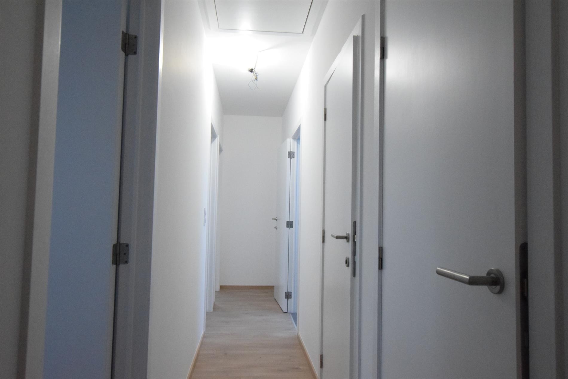 Recente halfopen bebouwing met 3 slaapkamers op uiterst rustige ligging te Gistel 