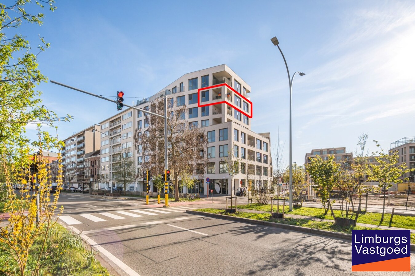 Modern appartement met terras, autostaanplaats + kelderberging 