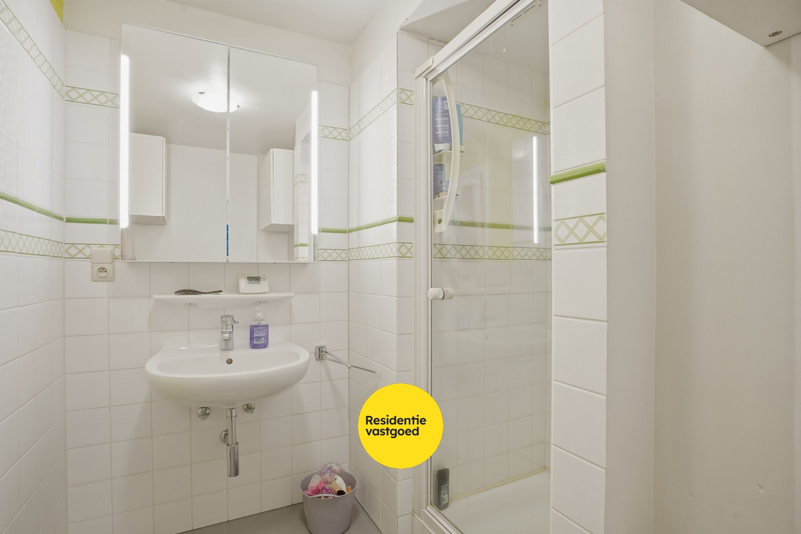 Landelijk gelegen villa met loods in Aartrijke 