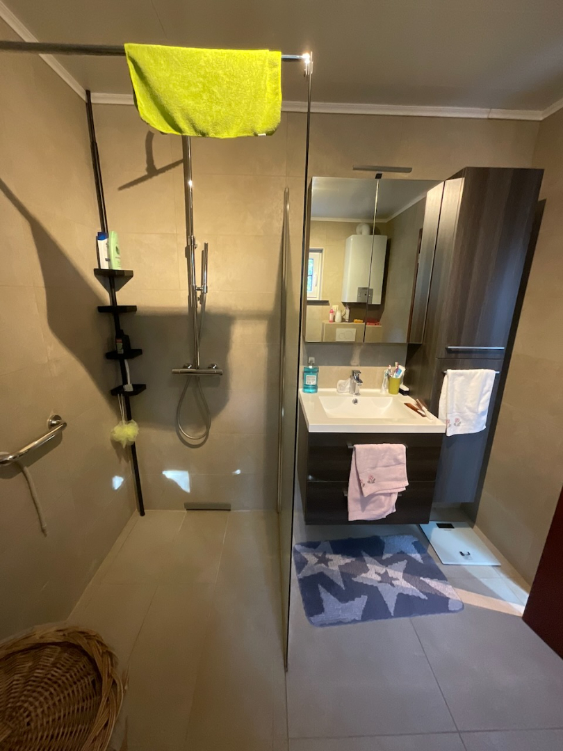 Landelijk gelegen woning met garage 