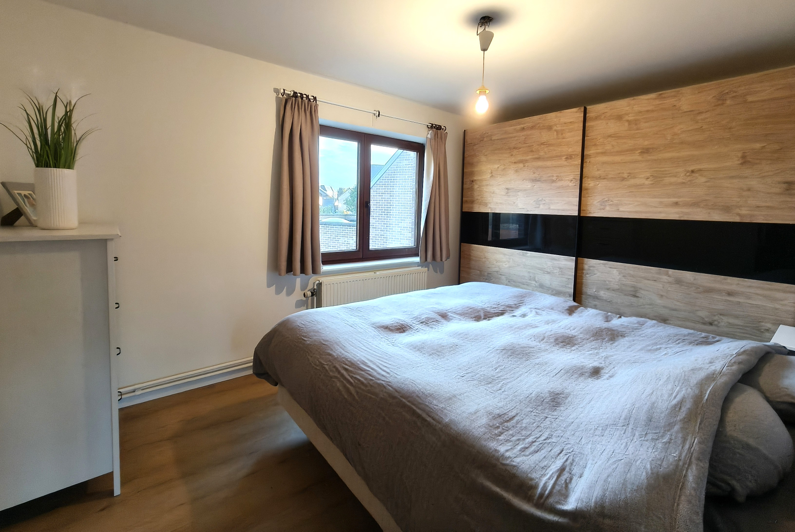 MOOIE WONING MET GARAGE EN TUINTJE 