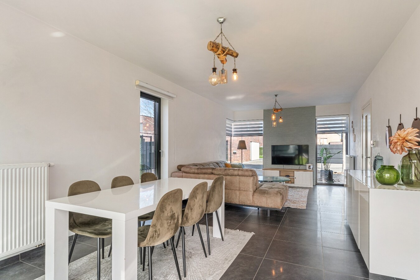 Verzorgde woning met hedendaags energiecomfort, terras, tuin en garage, ideaal voor jong gezin! 