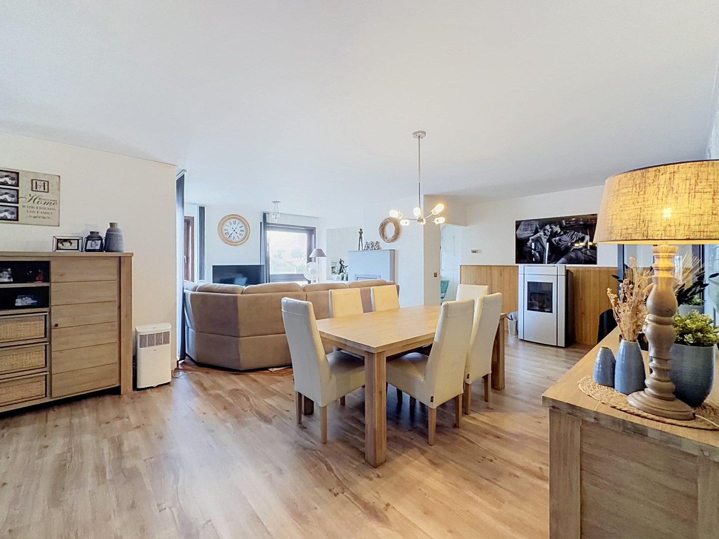 Ruim duplex appartement met 4 slaapkamers, garage en energielabel C in Oostende, bouwjaar 1989 