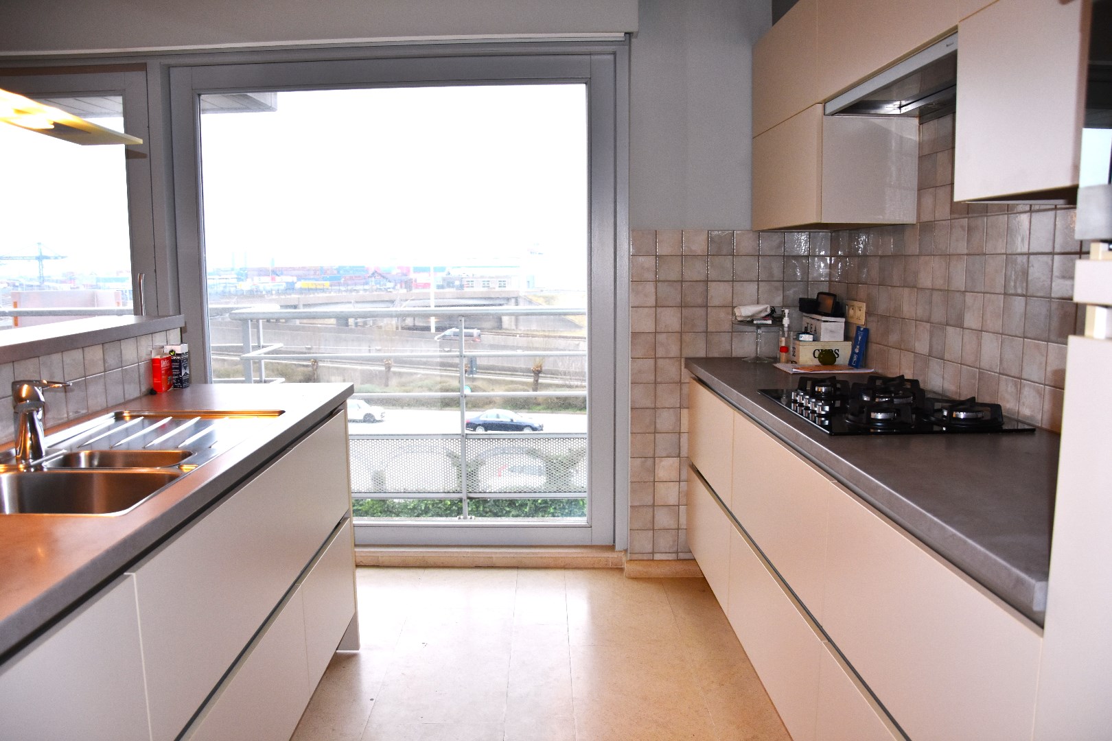 gemeubeld appartement met 2 slaapkamers 